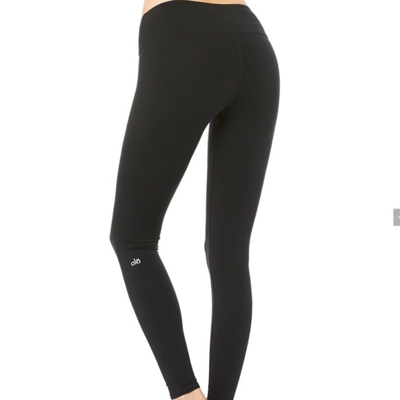 ALO Yoga Pants - ALO Yoga Black Airbrush Leggings